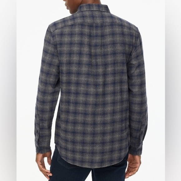 J. Crew Men's Classic Fit Navy And Gray Plaid Button Down Flannel Shirt Sz S NEW - Picture 3 of 10